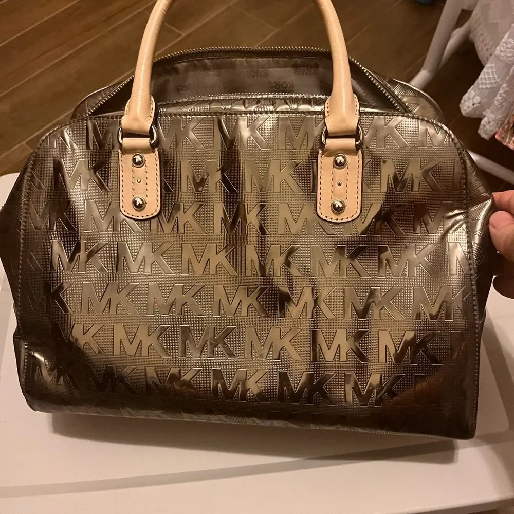 MICHAEL Michael Kors Gunmetal Metallic Mirror Signature PVC Satchel